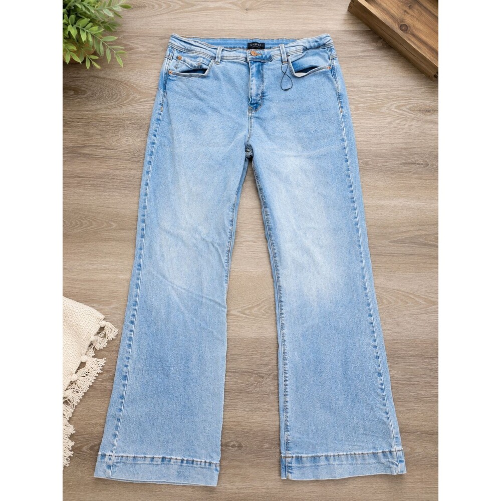 Curve Appeal High Rise Flare Jeans Womens 12/31 Light Wash Blue Denim